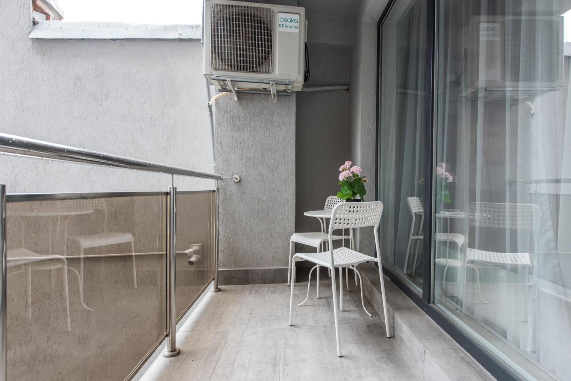 Bucharest Central Apartments - Shabbat Friendly מראה חיצוני תמונה